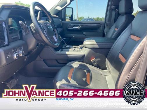 Onyx Black 2024 GMC Sierra 2500 AT4