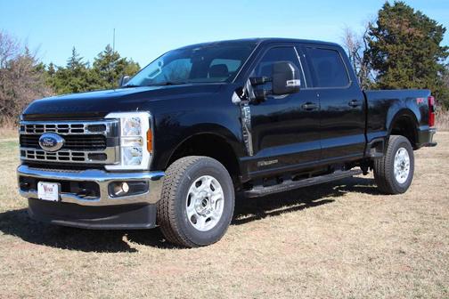 Agate Black Metallic 2026 Ford F-250 XLT