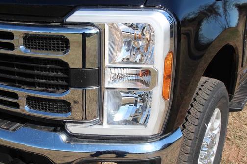 Agate Black Metallic 2026 Ford F-250 XLT