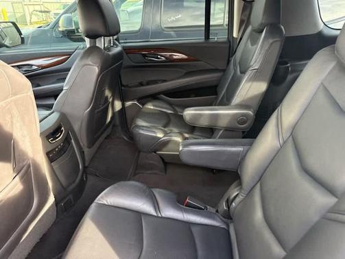 2019 Cadillac Escalade ESV Premium Luxury