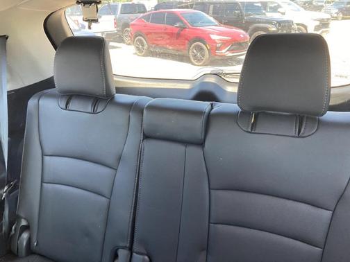 Gray 2017 Honda Pilot Touring