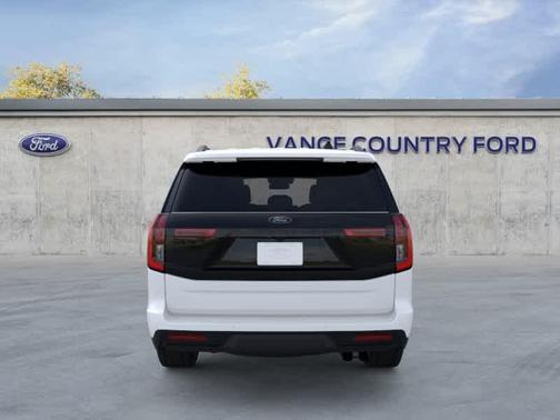 Star White 2026 Ford Expedition Tremor