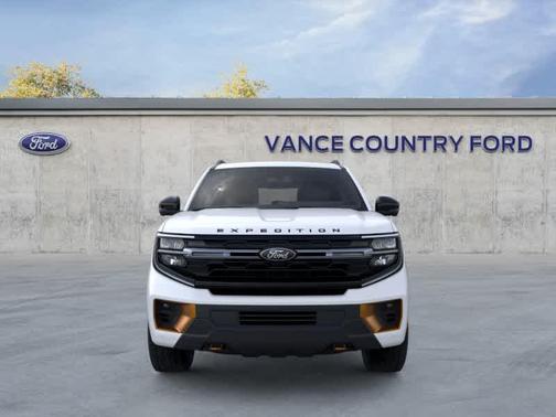 Star White 2026 Ford Expedition Tremor