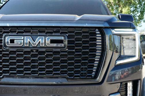 Titanium Rush Metallic 2023 GMC Yukon XL Denali Ultimate