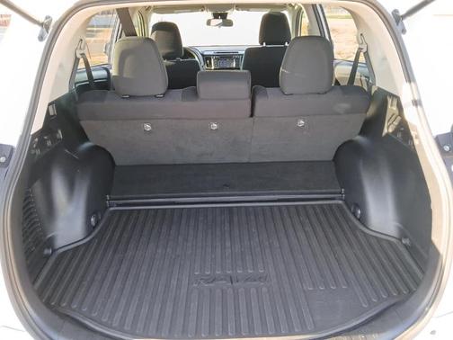 2018 Toyota RAV4 Hybrid XLE