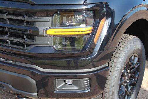 Agate Black Metallic 2026 Ford F-150 XLT