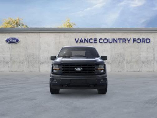 Agate Black Metallic 2026 Ford F-150 XLT