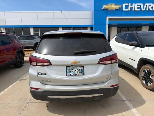 Silver Ice Metallic 2022 Chevrolet Equinox 1LT