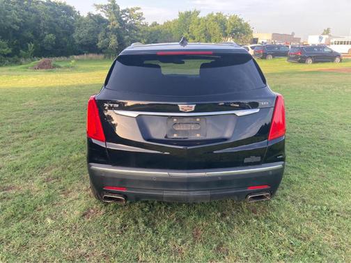 Stellar Black Metallic 2019 Cadillac XT5 Base