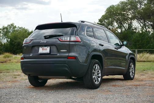 Granite Crystal Clearcoat Metallic 2019 Jeep Cherokee Latitude Plus