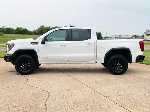 2023 GMC Sierra 1500 AT4X