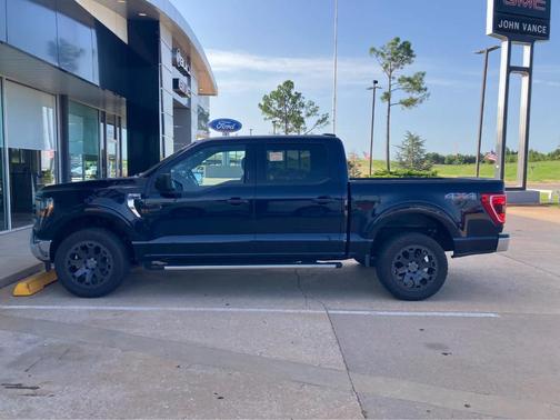 Antimatter Blue Metallic 2023 Ford F-150 XLT