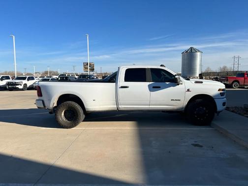 Bright White Clearcoat 2025 RAM 3500 Big Horn