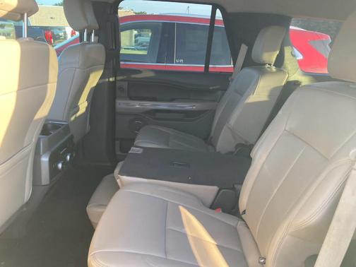 White Platinum Tri-Coat Metallic 2019 Ford Expedition XLT
