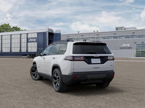 Bright White Clearcoat 2026 Jeep Cherokee Overland