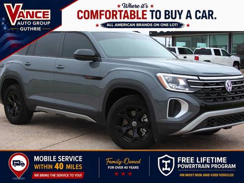 Pure Gray 2024 Volkswagen Atlas 2.0T Peak Edition SE w/Technology