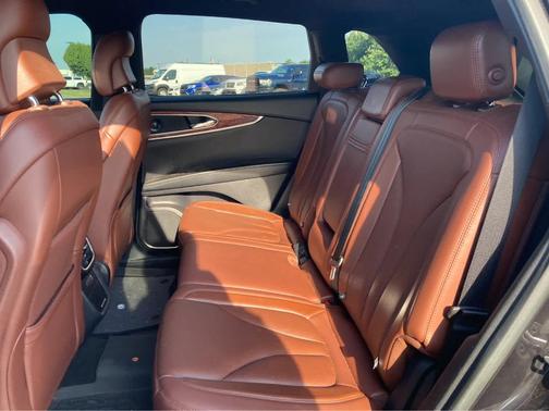 Infinite Black Metallic 2019 Lincoln Nautilus Reserve