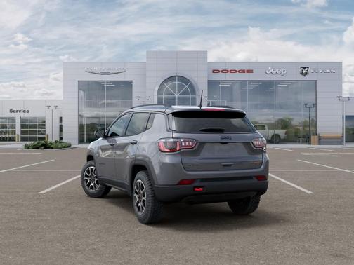 Sting Gray Clearcoat 2027 Jeep Compass Trailhawk