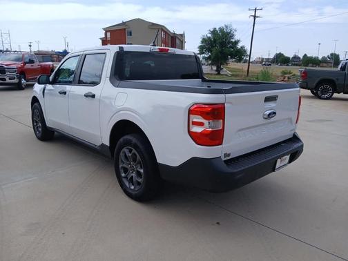 Oxford White 2023 Ford Maverick XLT