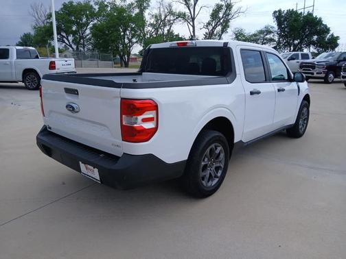 Oxford White 2023 Ford Maverick XLT