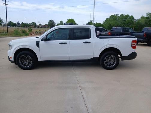 Oxford White 2023 Ford Maverick XLT