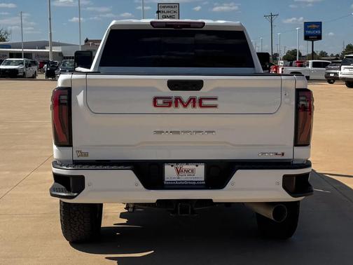2024 GMC Sierra 2500 AT4