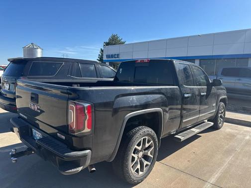 Onyx Black 2016 GMC Sierra 1500 SLT