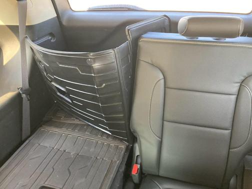 White Frost Tri-Coat 2017 GMC Acadia Denali