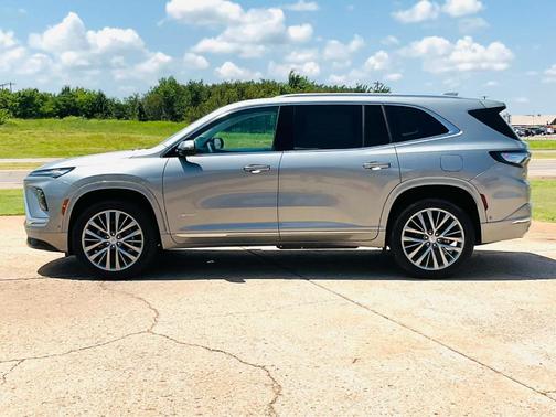 2025 Buick Enclave Avenir