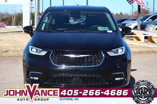 2024 Chrysler Pacifica Touring-L