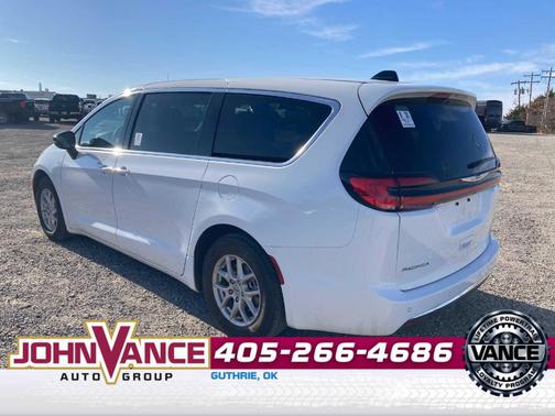 2024 Chrysler Pacifica Touring-L