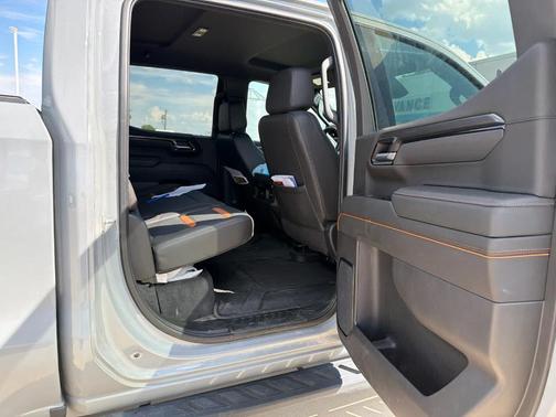 Gray 2025 GMC Sierra 1500 AT4