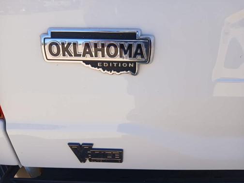 Oxford White 2023 Ford F-150 XLT