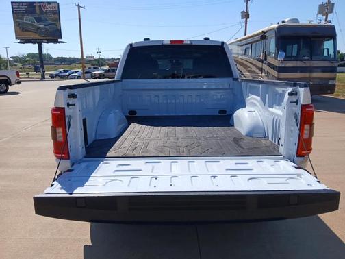 Oxford White 2023 Ford F-150 XLT