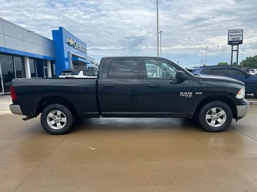 2019 RAM 1500 Classic SLT
