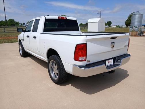 Bright White Clearcoat 2019 RAM 1500 Classic Tradesman
