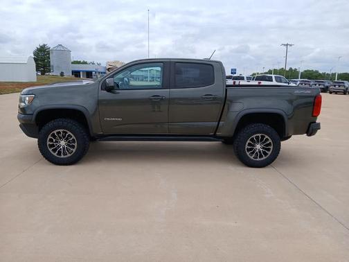 Deepwood Green Metallic 2018 Chevrolet Colorado ZR2