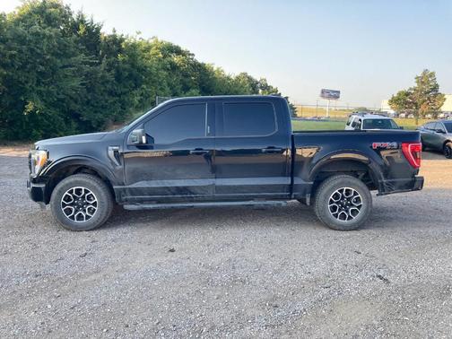 Agate Black Metallic 2023 Ford F-150 XLT