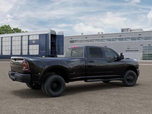 Diamond Black 2026 RAM 3500 Tradesman