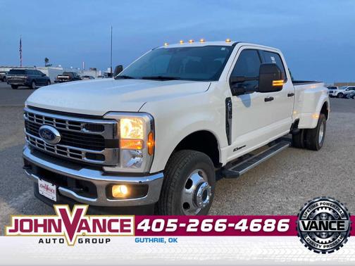 Oxford White 2025 Ford F-350 XLT