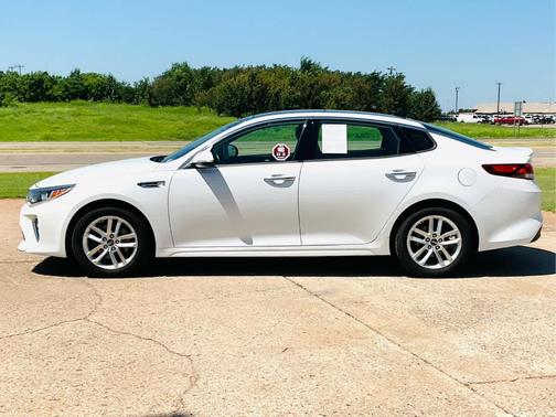 2018 Kia Optima S