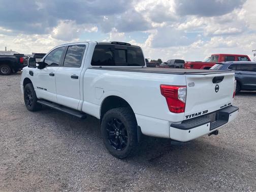 2018 Nissan Titan XD SL