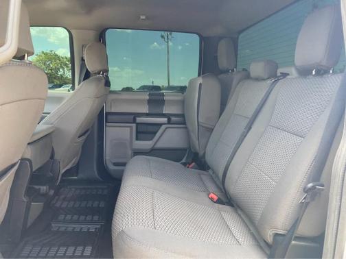 Oxford White 2021 Ford F-250 XLT
