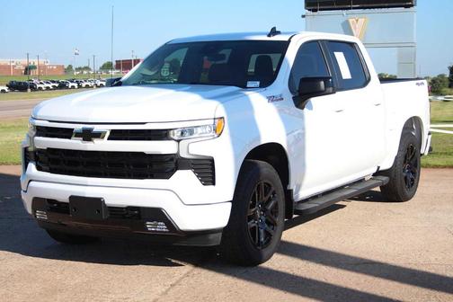 Summit White 2025 Chevrolet Silverado 1500 RST