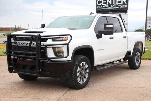 Summit White 2023 Chevrolet Silverado 2500 Custom