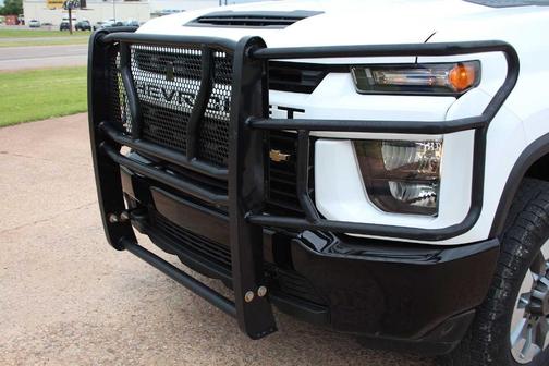 Summit White 2023 Chevrolet Silverado 2500 Custom