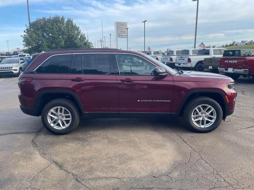 2025 Jeep Grand Cherokee Laredo X