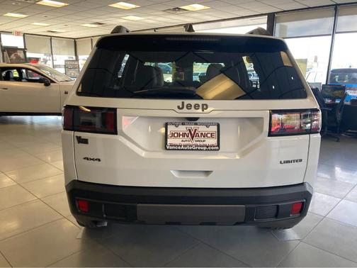 Bright White Clearcoat 2026 Jeep Cherokee Limited