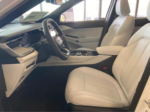 Bright White Clearcoat 2026 Jeep Cherokee Limited