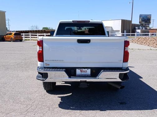 Summit White 2020 Chevrolet Silverado 2500 LT